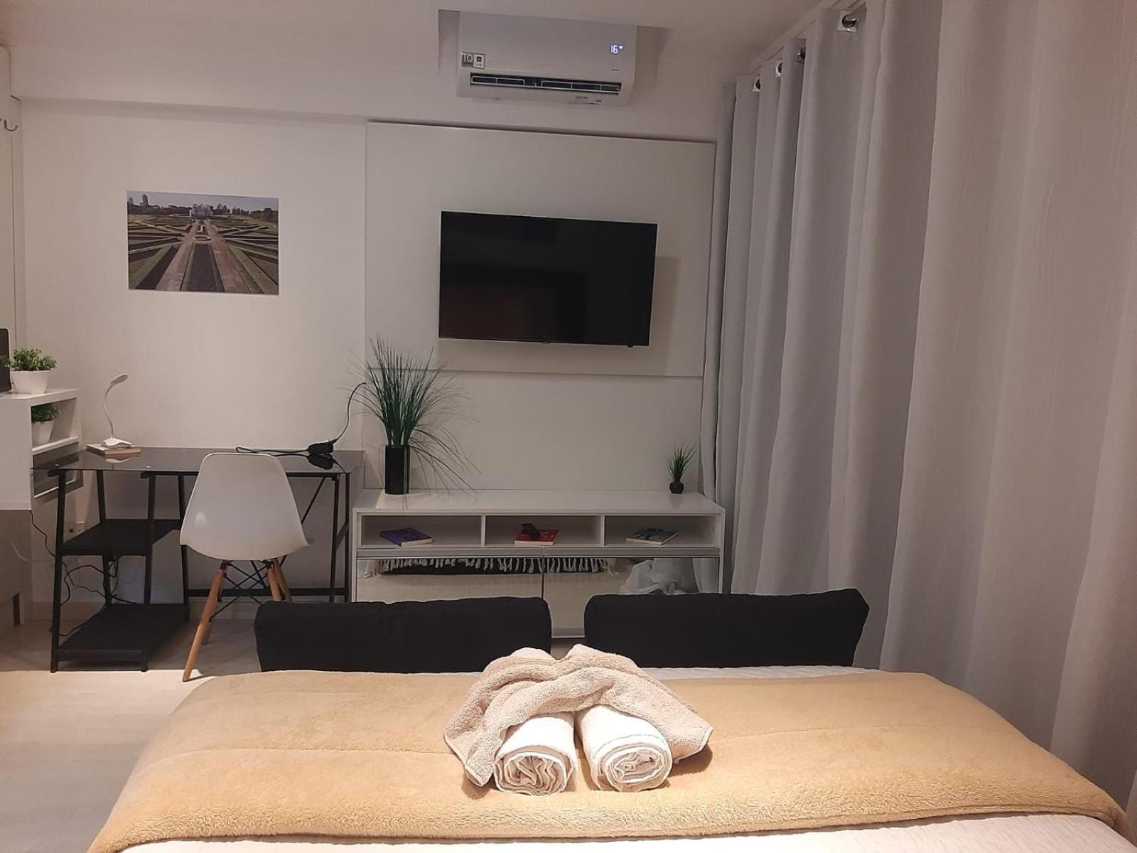 Lindo Studio: Clube Com Piscina Aquecida No Centro De Apartment