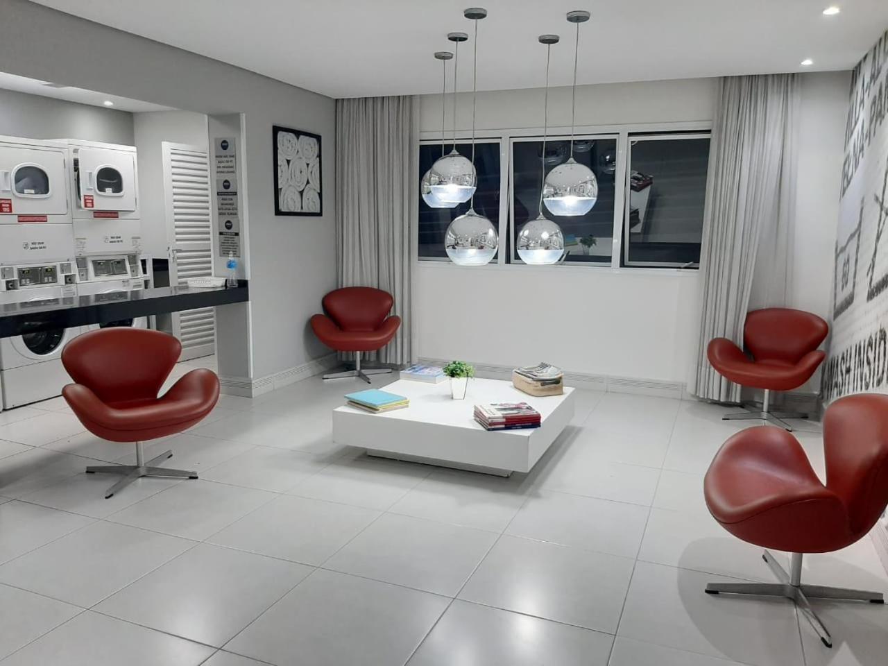 Lindo Studio: Clube Com Piscina Aquecida No Centro De * Curitiba