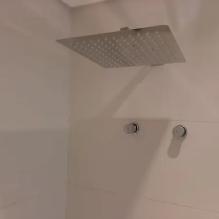 Lindo Studio: Clube Apartamento com Piscina Aquecida no Centro de Curitiba Exterior photo
