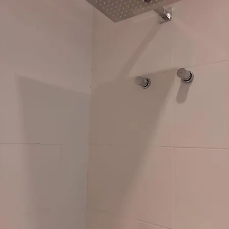 Lindo Studio: Clube Apartamento com Piscina Aquecida no Centro de Curitiba Exterior photo