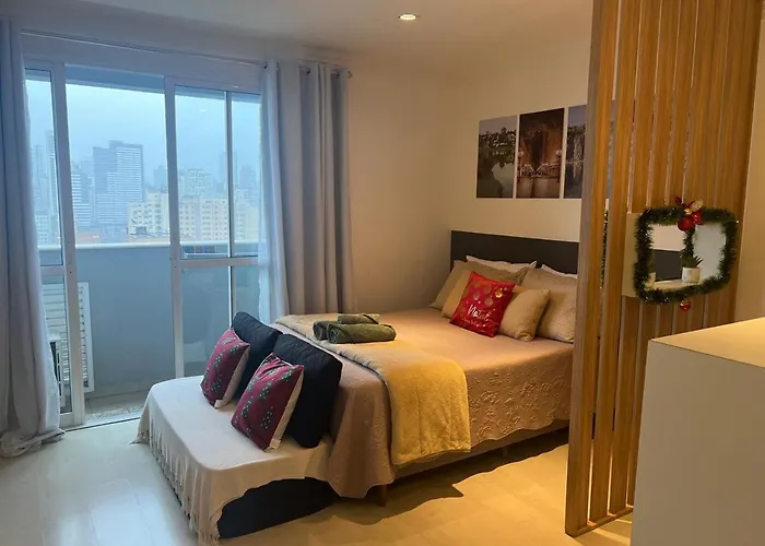 Lindo Studio Equipado Em Apartamento Clube Com Piscina Aquecida E Academia No Centro De Curitiba - Mid Home
